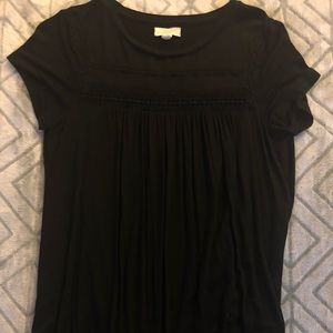 Black Leggings tee (women’s)